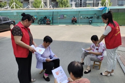 民生实事进行时 | 德城区运河街道综合养老服务中心开展法律宣传活动