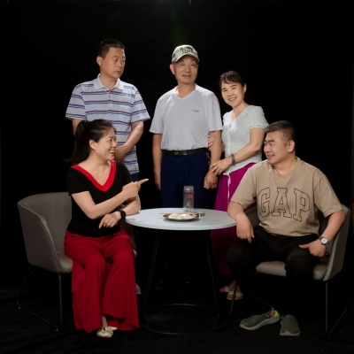 这堂情景党课触动心弦，他们把小区书记拍成了小品  