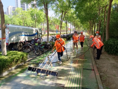 德州环卫：加大冲洗力度 提升城市“颜值”