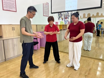 民生实事进行时 | 德城区天衢街道开展八段锦培训活动