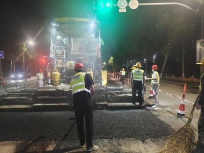 德州市政：夜间忙修路 百姓出行畅