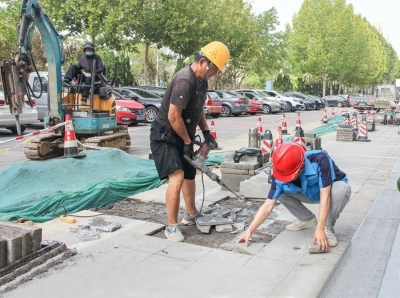 德州财金集团建设者战高温、抢工期——加速推进重点项目建设 