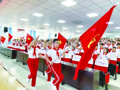 齐河县举办少先队示范入队仪式