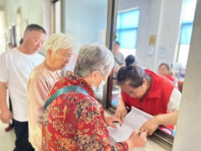 晏城街道孟孙村：爱心餐劵温暖老人心
