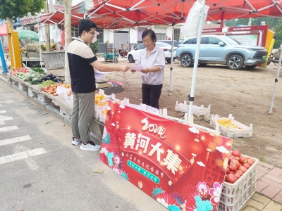 陵城区国防教育走进“黄河大集”