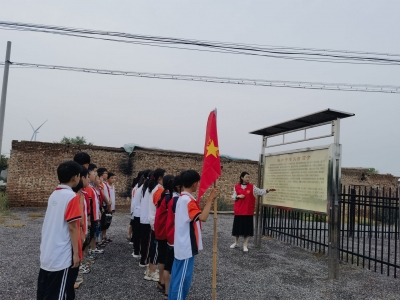 全环境立德树人 | 庆云中丁乡开展“红色基因薪火相传”研学活动