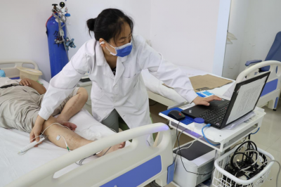 德州市第七人民医院走进绿城社区开展义诊活动