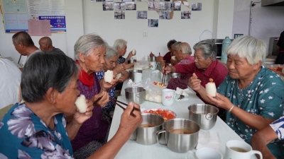 临邑县：暖心食堂“刷脸”就餐 智能元素让农村养老服务更贴心 