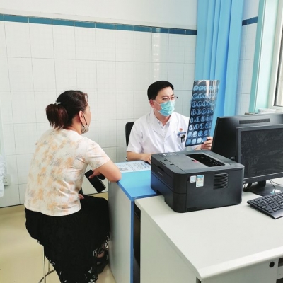 中国医师节 | 德州市第七人民医院邓小彬：守护呼吸健康的“尖兵”