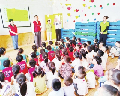 乐陵市中街道推动移风易俗工作延伸到每个小区