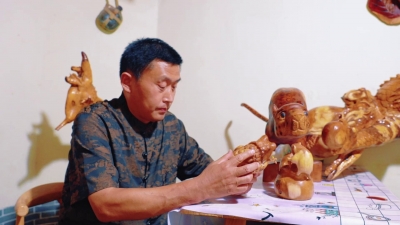 临邑县根雕艺人张俊峰：化“朽木”为神奇