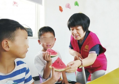 向阳而生 活出精彩 | 庆云残疾人杨容：小身体蕴含大能量 踮起脚尖一定会够到幸福