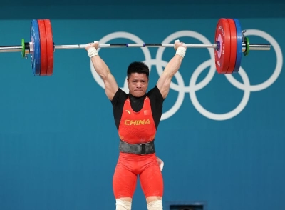 卫冕成功！李发彬夺得举重男子61公斤级冠军