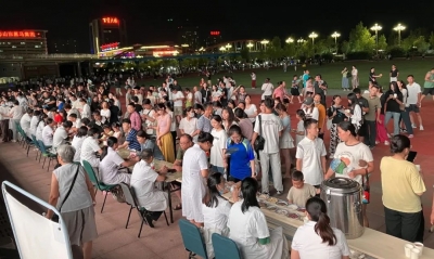 德州市中医院与广川街道办事处联合开展中医药文化夜市