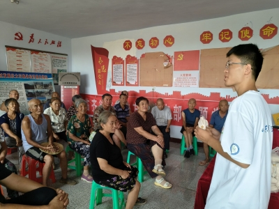 陵城区临齐街道：“医”心向农志愿服务队送健康下乡