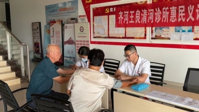 齐河县晏城街道永兴社区开展“义诊公益行 惠民进社区”活动