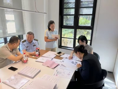 天衢新区开展“伴随式”执法监督