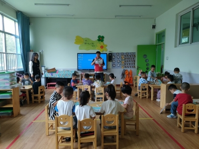 抬头寺镇开展“喜簇花灯·传承非遗”花灯制作手工活动