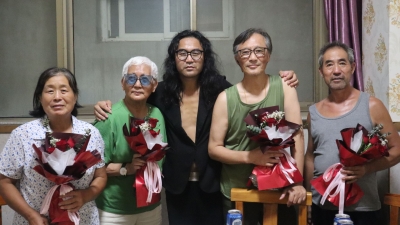 德州导演作品《树上童年》杀青：汇聚香港与内地两代电影人的艺术思想碰撞