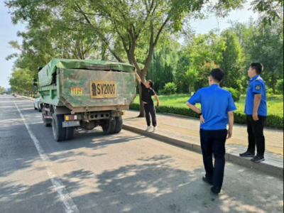 德城城管：开展渣土运输专项整治行动  