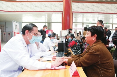 德州市中医院引入优质医疗资源 北京名中医来德义诊受热捧