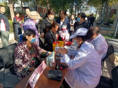 德州宜岛康中医院：九九重阳节 义诊送温暖