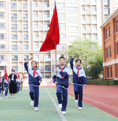 德州天衢新区康博小学举行少先队员代表大会