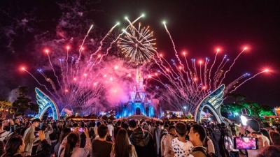 齐河泉城欧乐堡开启魔幻城堡烟花狂欢季