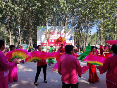 陵城区边临镇文化站举办“赶黄河大集 赏民间艺术”文艺汇演