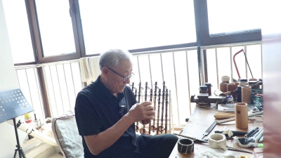 探访德州京胡制作 感受传统乐器的无穷魅力