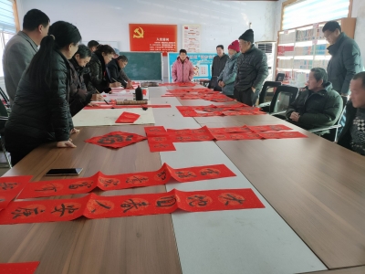 【文化社区建设】天衢新区宋官屯街道张官屯社区：百福迎新春 翰墨进社区