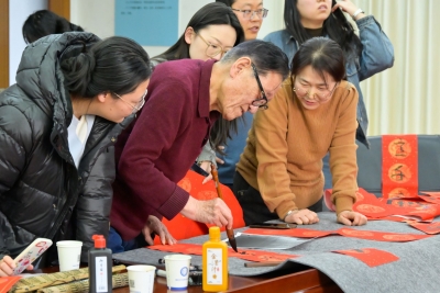 翰墨飘香迎新春 | 德州市卫健委为卫生健康工作者送上节日祝福