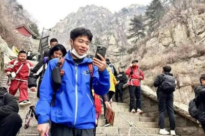 闪电评论丨“陪伴经济”亟须监管“结伴同行”