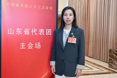 直通全国两会 | 秉承工匠精神  培养高技能人才 ——访全国人大代表、山东华宇工学院机械工程学院教师王晓菲 