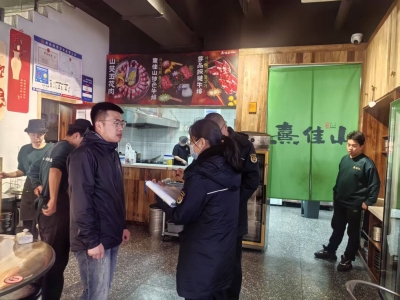 德州城管：错峰执法 开展餐饮油烟专项治理行动  