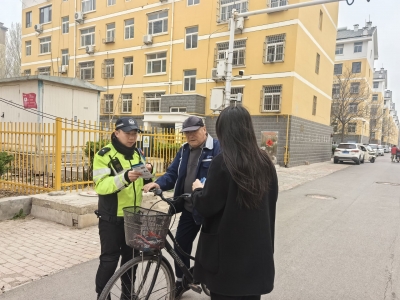 天衢新区宋官屯街道金河社区开展交通安全宣传活动