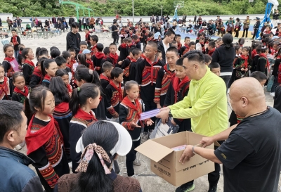 连续12年，跨省献爱心！德州市绿丝带志愿者为四川凉山的孩子送去节日礼物