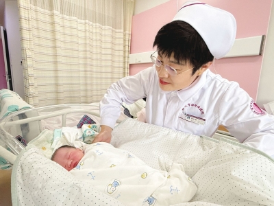 上车即享专业服务！市妇幼保健院“爱心专车”温暖守护母婴安全