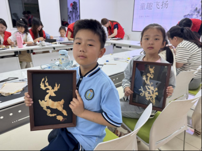 文化社区建设 | 德城区天衢街道肖何庄社区开展“妙笔绘箔 童趣飞扬”活动