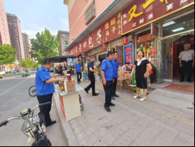 德城城管：开展占道经营规范管理工作