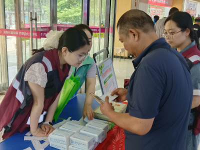 德城区卫健局开展全民健康素养宣传月活动
