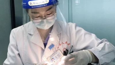 告别掉牙尴尬！吸附性义齿让患者重拾自信笑容