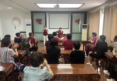 新区办开展“陶笛雅韵，奏响心灵之音”培训活动