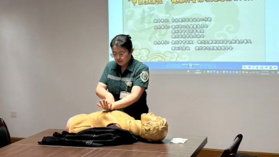 德州市中医院走进德百汽贸城开展健康科普活动