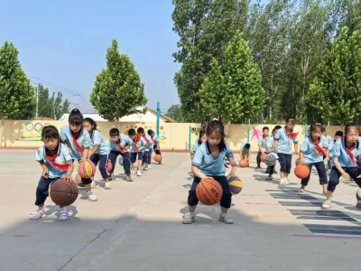 德州天衢新区宋集小学开展篮球特色操比赛