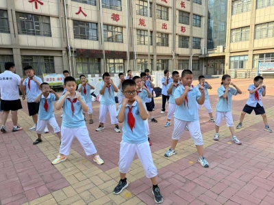德州天衢新区弘德小学举办社团开放日活动