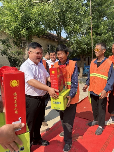 齐河县潘店镇:返乡能人开展公益活动