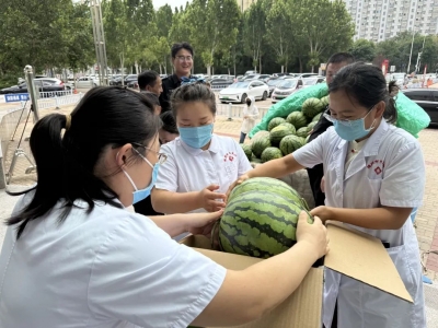 德州市中医院联合爱瑞康医院开展夏送清凉活动
