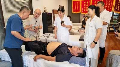 德州宜岛康中医院邀请国家级专家来院施诊：50名糖友体验“脊柱代谢调理”疗法
