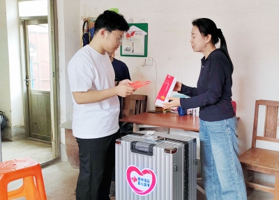 德州福彩用爱照亮困难学子大学梦